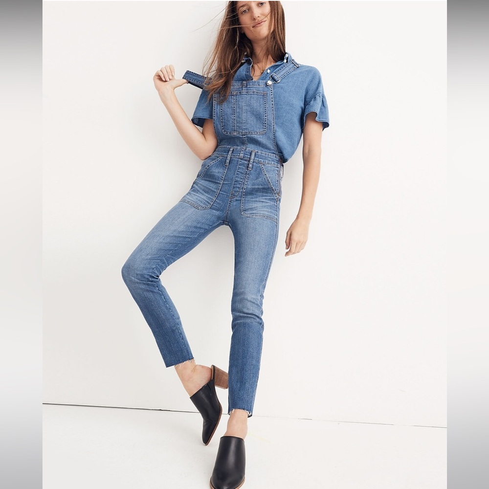 Madewell Skinny Overalls in Kemp Wash